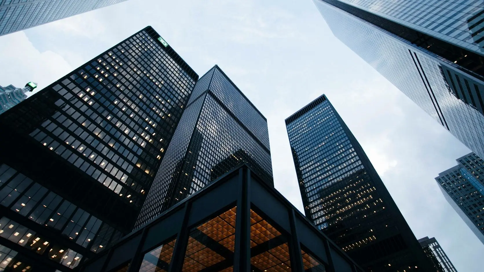 We serve every industry — fashion, beauty, SaaS, home services, digital products, and more across 106+ industries covered by groweik